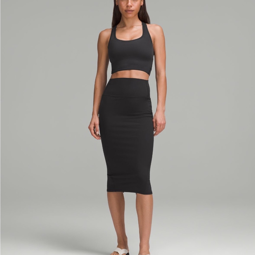 Lululemon Nulu Slim Fit High Rise Skirt